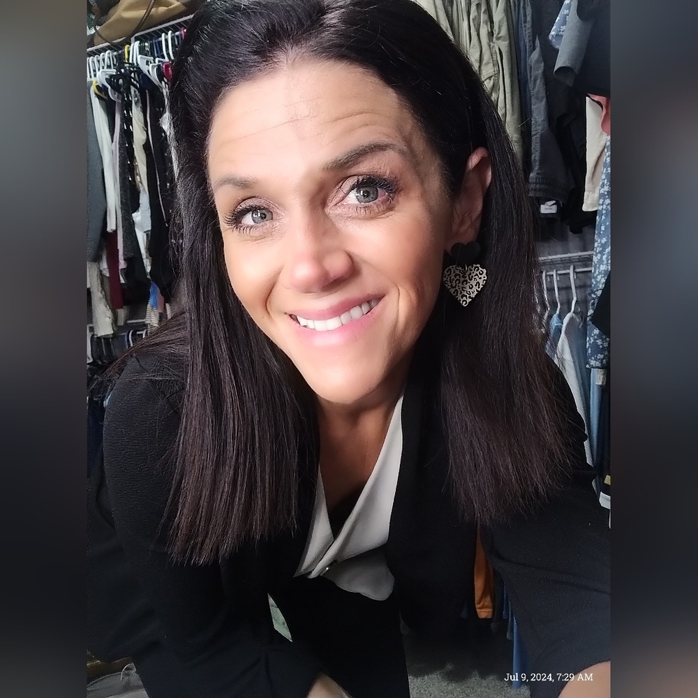 Meet your Posher, Jenn